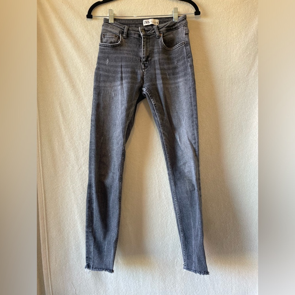 Zara Mid Rise‎ Skinny Jeans Distressed Stretch Womens Size 2 Faded Black